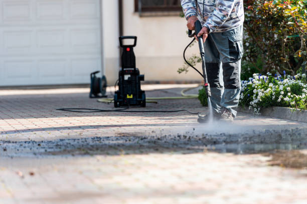 Why Choose Our Certified Pressure Washing Experts for Your Project Needs in Windermere, FL?